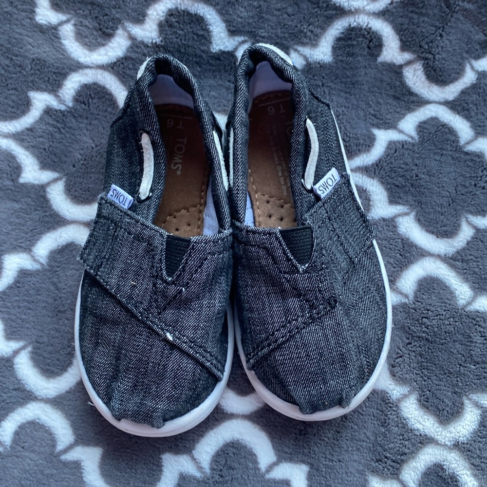 TOMS T6.